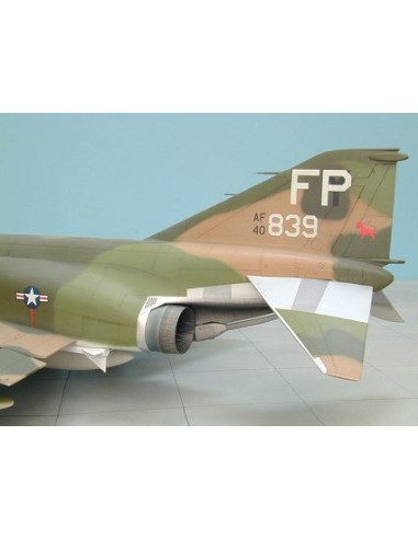 McDonnell F-4C/D Phantom II LEER DESCRIPCION