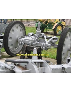 German s.F.H.18 -15cm Schwere Feldhaubitze 18 2