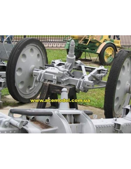 German s.F.H.18 -15cm Schwere Feldhaubitze 18