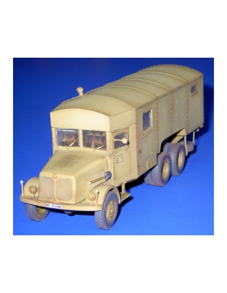 TATRA T-111-8000 Kundediensttruppwagen