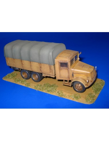 TATRA T-111 Einheitsführerhaus