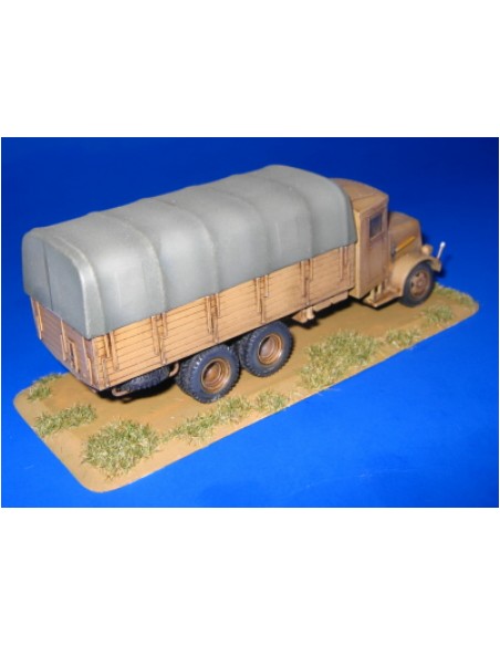 TATRA T-111 Einheitsführerhaus