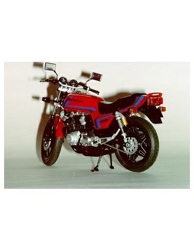 Honda CB750F Custom Tuned