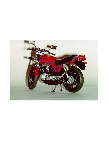 Honda CB750F Custom Tuned