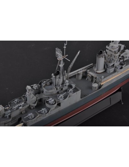 USS Indianapolis CA-35 1945