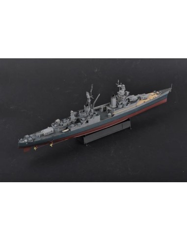 USS Indianapolis CA-35 1945