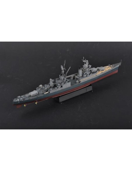 USS Indianapolis CA-35 1945