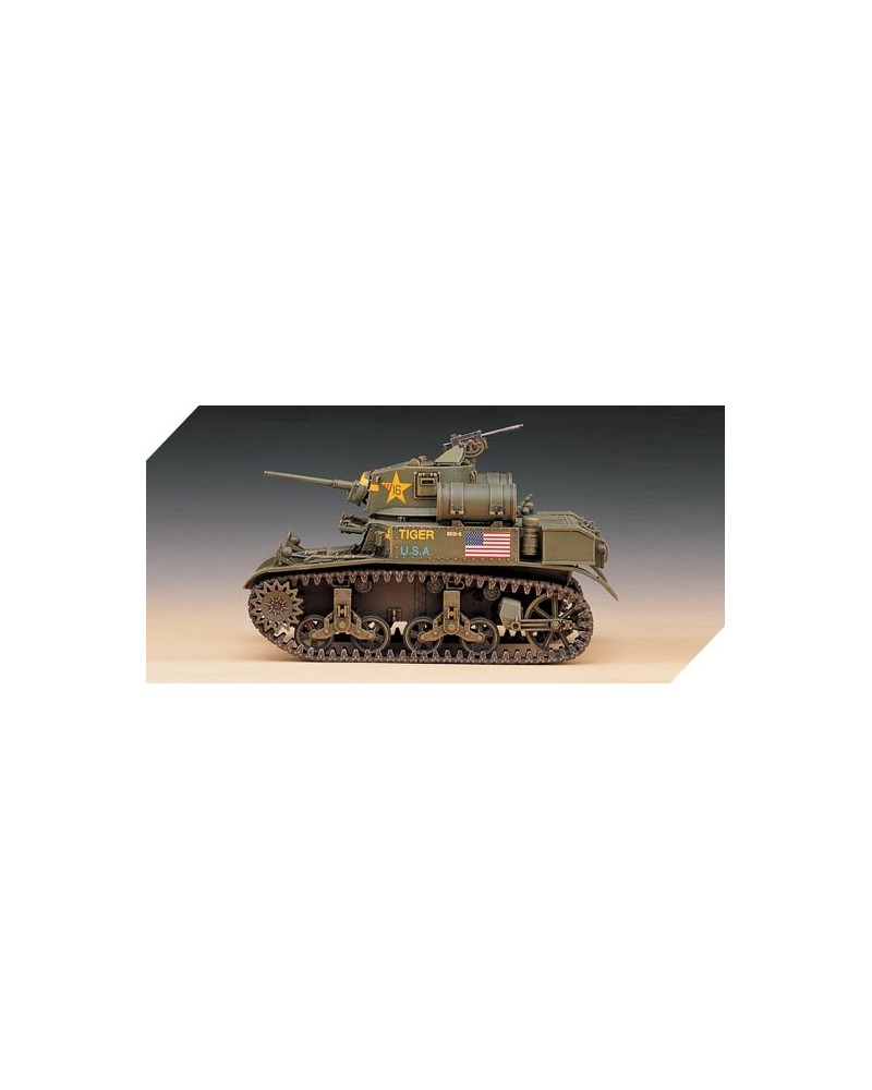 US M3 Stuart w/interior