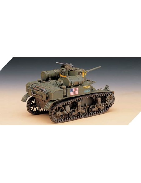 US M3 Stuart w/interior