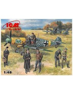 Bf 109F-2 with German Pilots & Ground Personnel